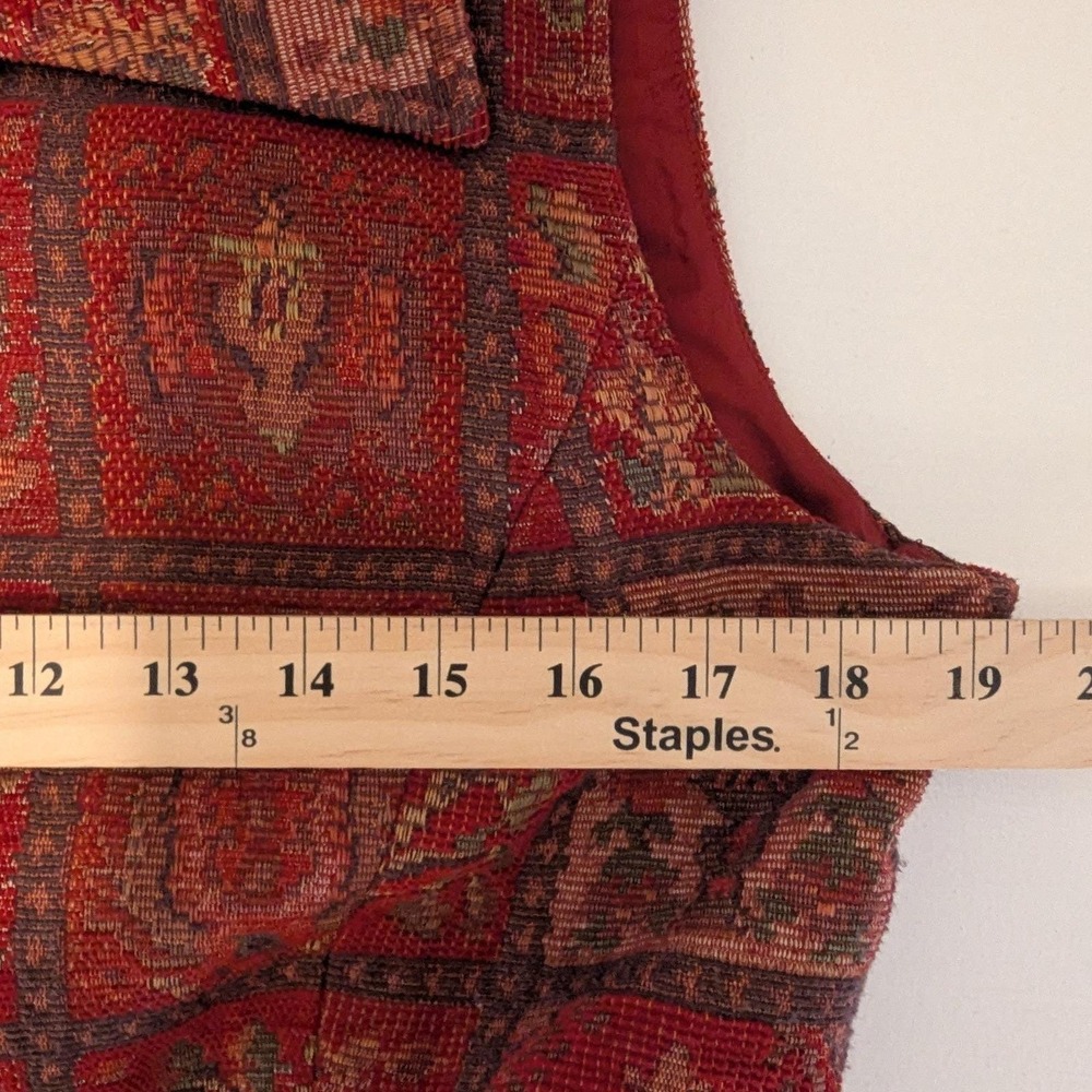 Vtg The Territory Ahead Vest Red Tapestry Woven Zip Front Sz 10 Boho Eclectic - Picture 7 of 7